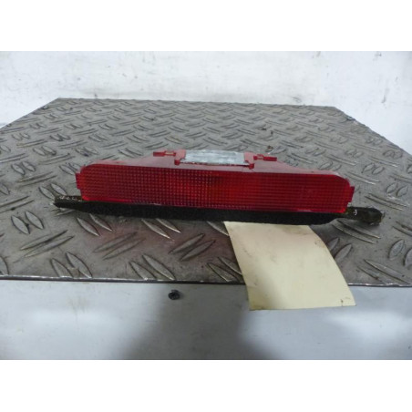 Feu arriere stop central NISSAN ALMERA TINO