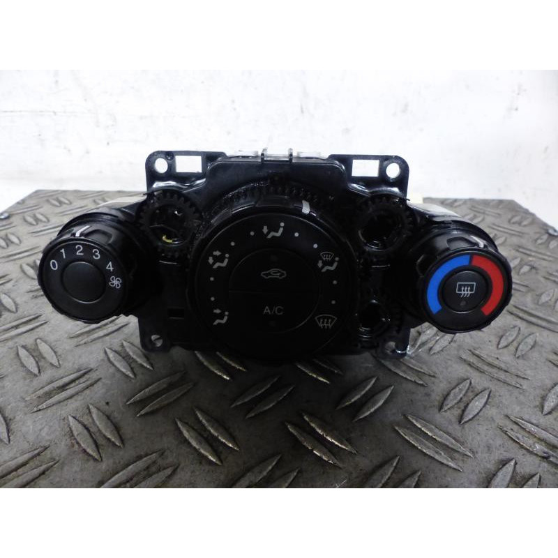 Commande chauffage FORD FIESTA 6 Photo n°1