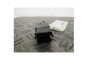 Bouton de warning VOLKSWAGEN PASSAT 5 Photo n°2