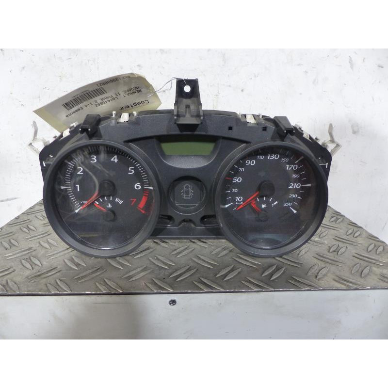 Compteur RENAULT MEGANE 2 Photo n°1
