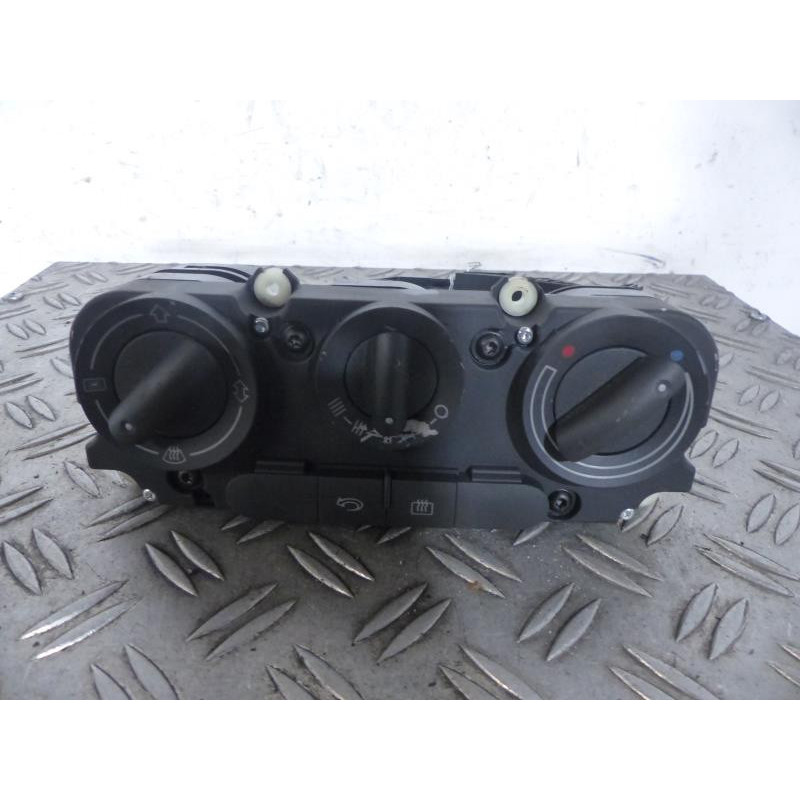 Commande chauffage AUDI A3 2 Photo n°1