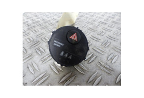 Bouton de warning TOYOTA YARIS 3 Photo n°1