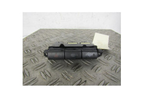 Bouton de warning TOYOTA AVENSIS 1 Photo n°1