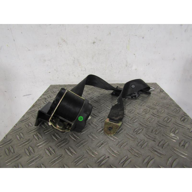 Ceinture arriere droit TOYOTA AVENSIS 1 Photo n°1