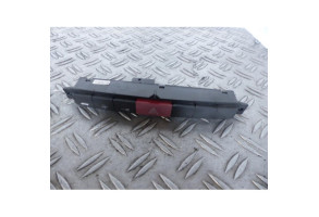 Bouton de warning FIAT GRANDE PUNTO Photo n°1