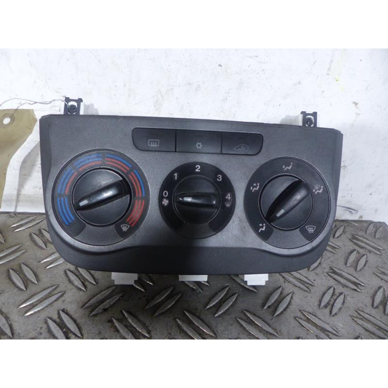 Commande chauffage FIAT GRANDE PUNTO Photo n°1