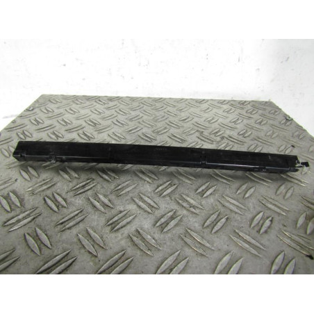 Feu arriere stop central SKODA SUPERB 2