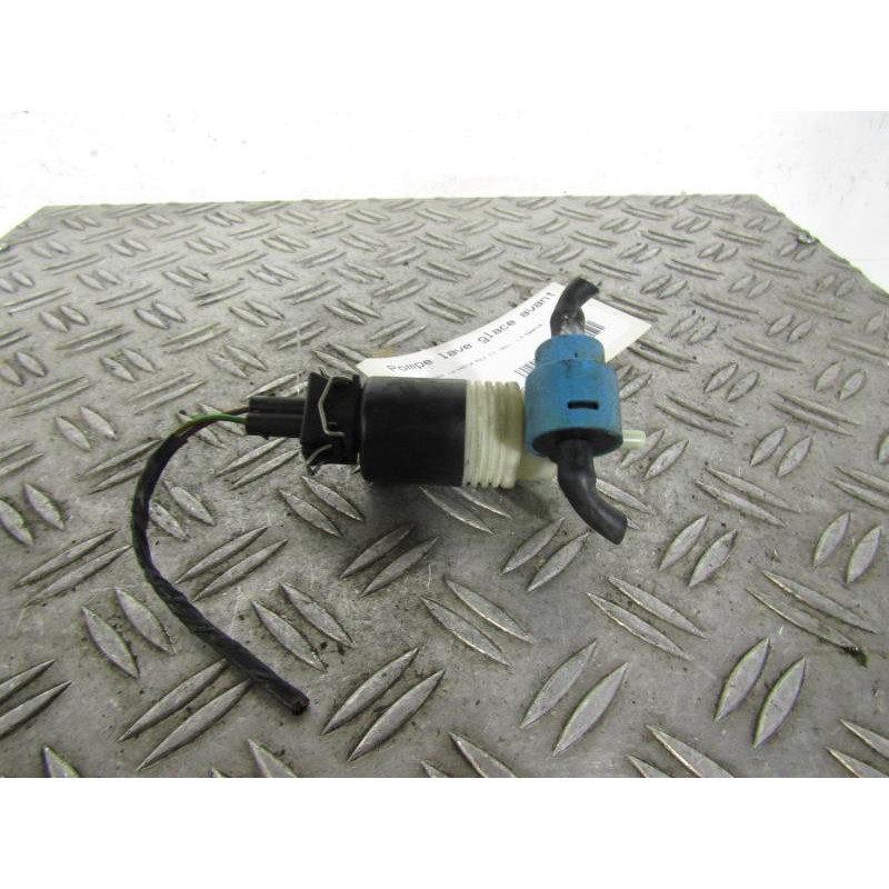 Pompe lave glace avant VOLKSWAGEN POLO 3 Photo n°1