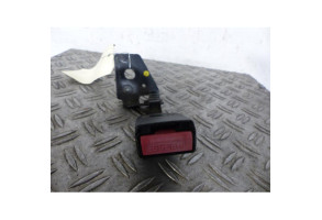 Attache ceinture arriere droit PEUGEOT 308 1 Photo n°2