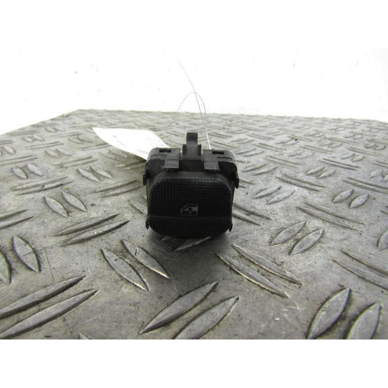 Interrupteur de leve vitre avant droit FORD GALAXY 1 Photo n°1