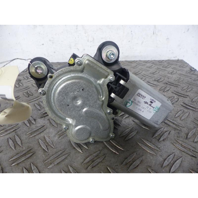 Moteur essuie glace arriere FIAT 500 2 Photo n°1