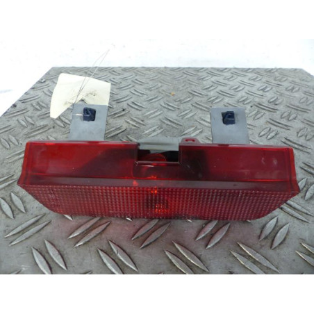Feu arriere stop central TOYOTA RAV4 2