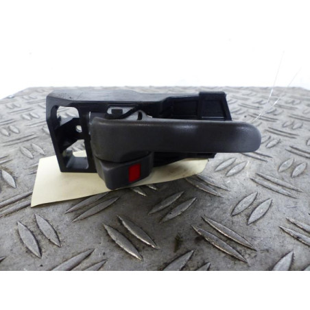 Poignee interieur avant droit TOYOTA RAV4 2