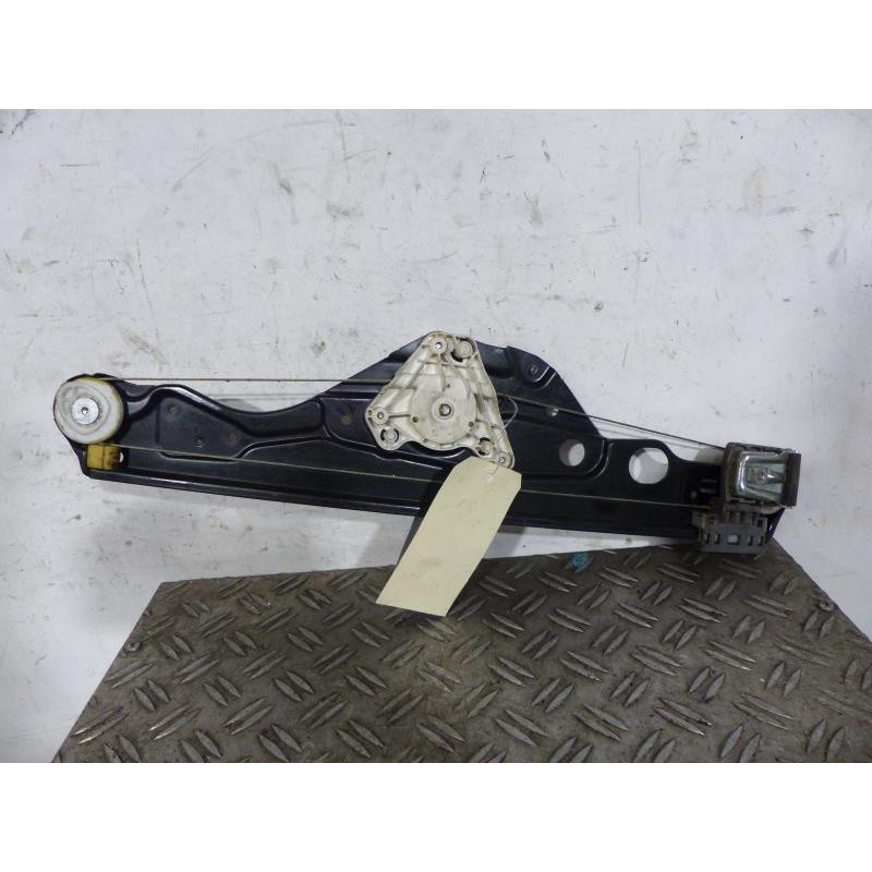 Leve vitre electrique arriere gauche MERCEDES CLASSE E 211 Photo n°1