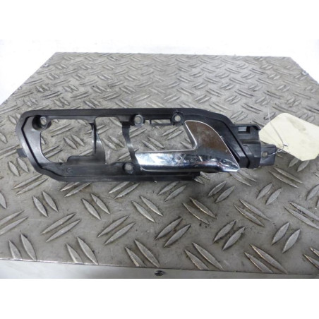 Poignee interieur avant droit VOLKSWAGEN POLO 4