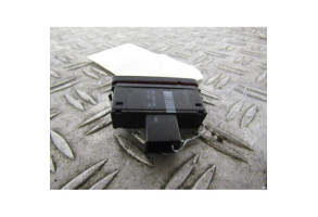 Bouton de warning VOLKSWAGEN PASSAT 6 Photo n°2