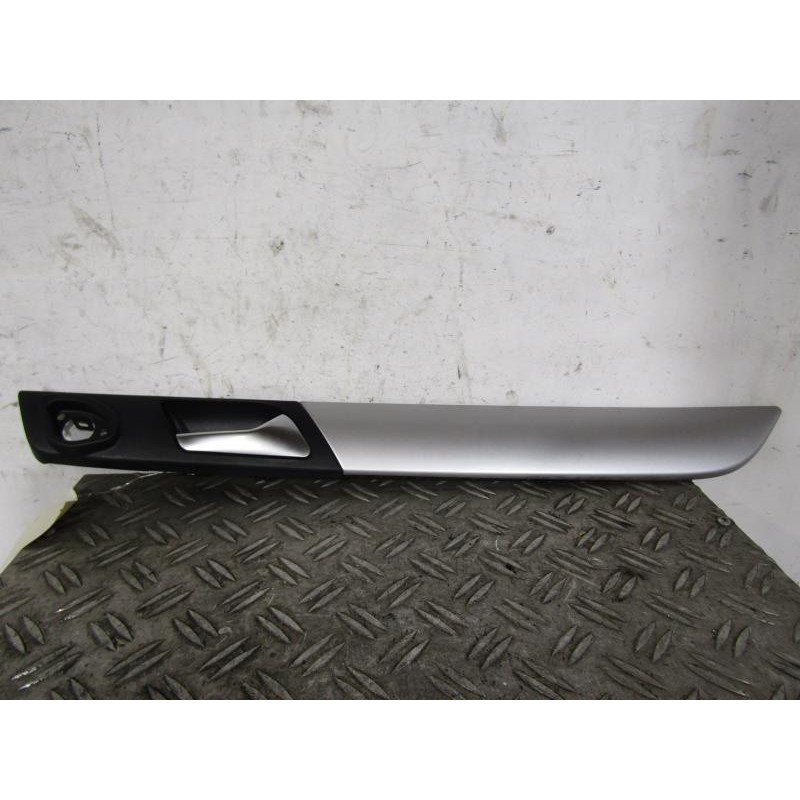 Poignee interieur arriere droit VOLKSWAGEN PASSAT 6 Photo n°1
