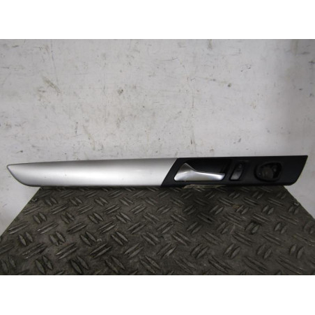 Poignee interieur avant gauche VOLKSWAGEN PASSAT 6