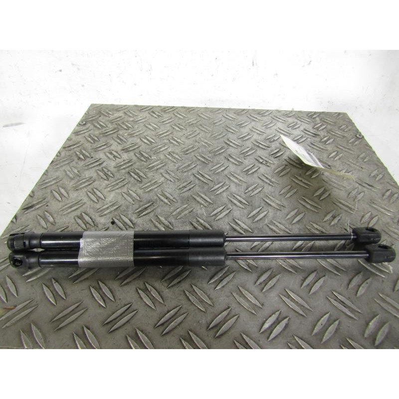 Verin de coffre VOLKSWAGEN PASSAT 6 Photo n°1