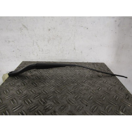 Bras essuie glace avant droit DACIA SANDERO 2