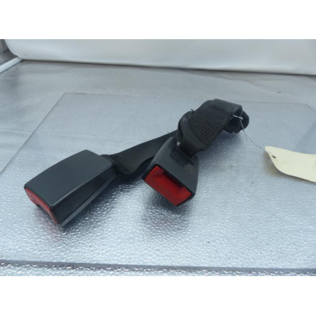 Attache ceinture arriere droit BMW SERIE 1 E87