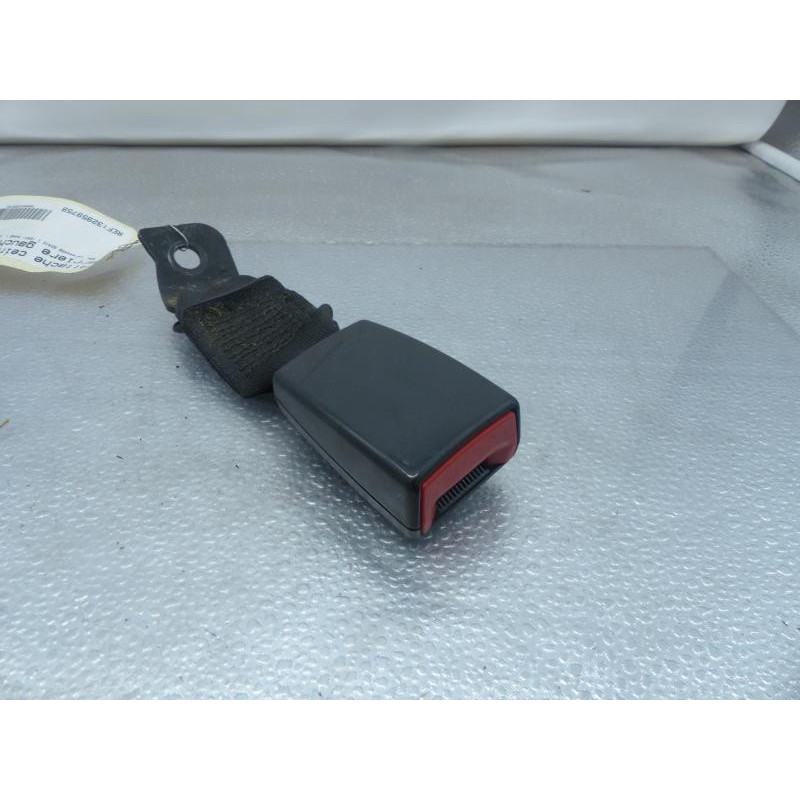Attache ceinture arriere gauche BMW SERIE 1 E87 Photo n°1
