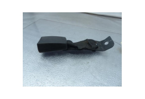 Attache ceinture arriere gauche BMW SERIE 1 E87 Photo n°2