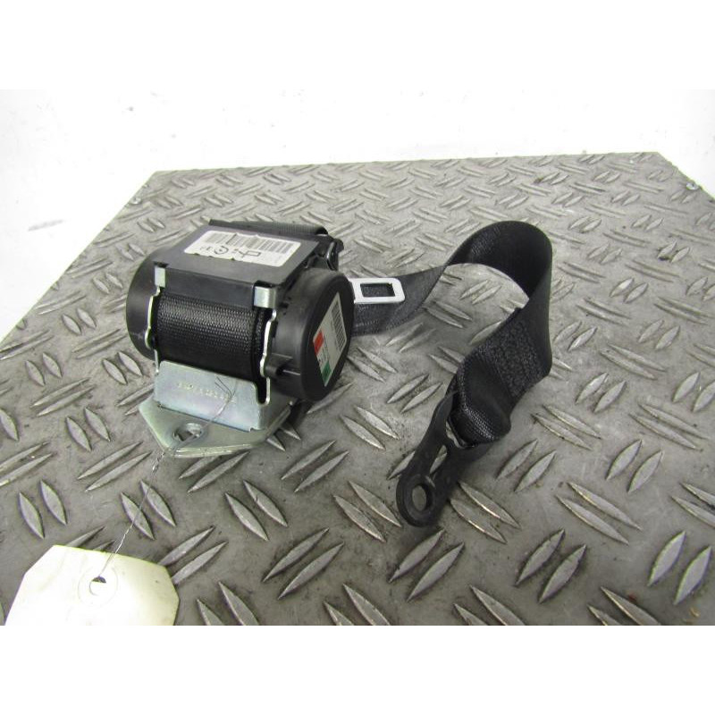Ceinture arriere gauche BMW SERIE 1 E87 Photo n°1