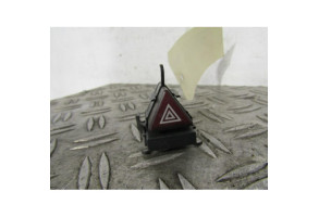 Bouton de warning MERCEDES CLASSE B 245 Photo n°1