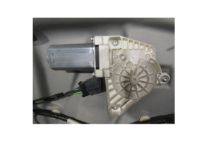 Leve vitre electrique avant gauche MERCEDES CLASSE B 245 Photo n°2