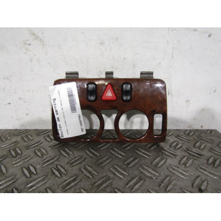 Bouton de warning MERCEDES CLASSE CLK 208
