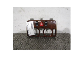 Bouton de warning MERCEDES CLASSE CLK 208 Photo n°1