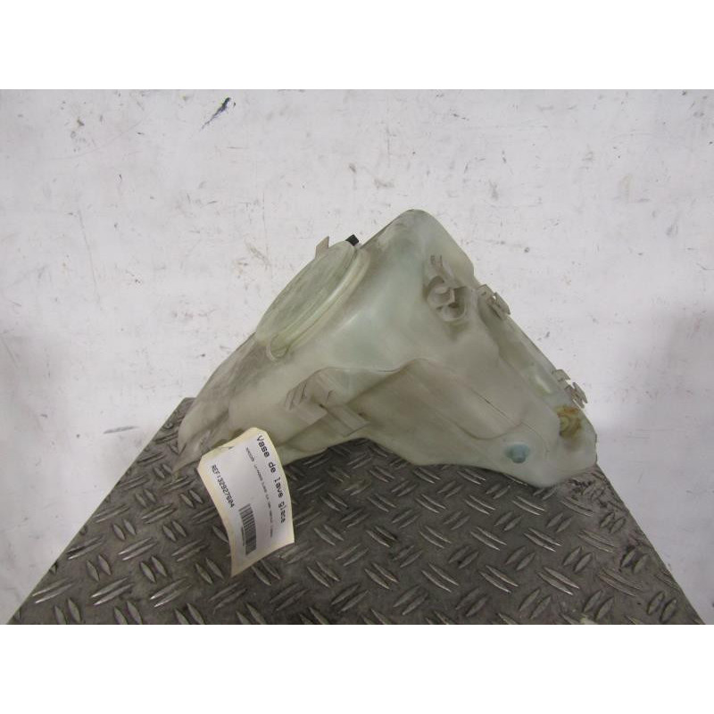 Vase de lave glace MERCEDES CLASSE CLK 208 Photo n°1
