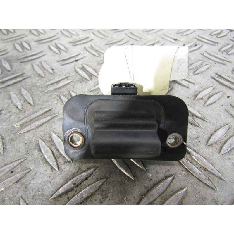 Bouton de coffre HONDA CIVIC 8 Photo n°1