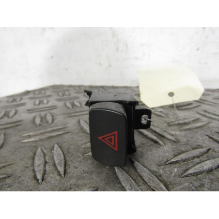 Bouton de warning FIAT BRAVO 2