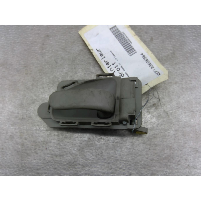 Poignee interieur avant droit CITROEN XSARA PICASSO Photo n°1