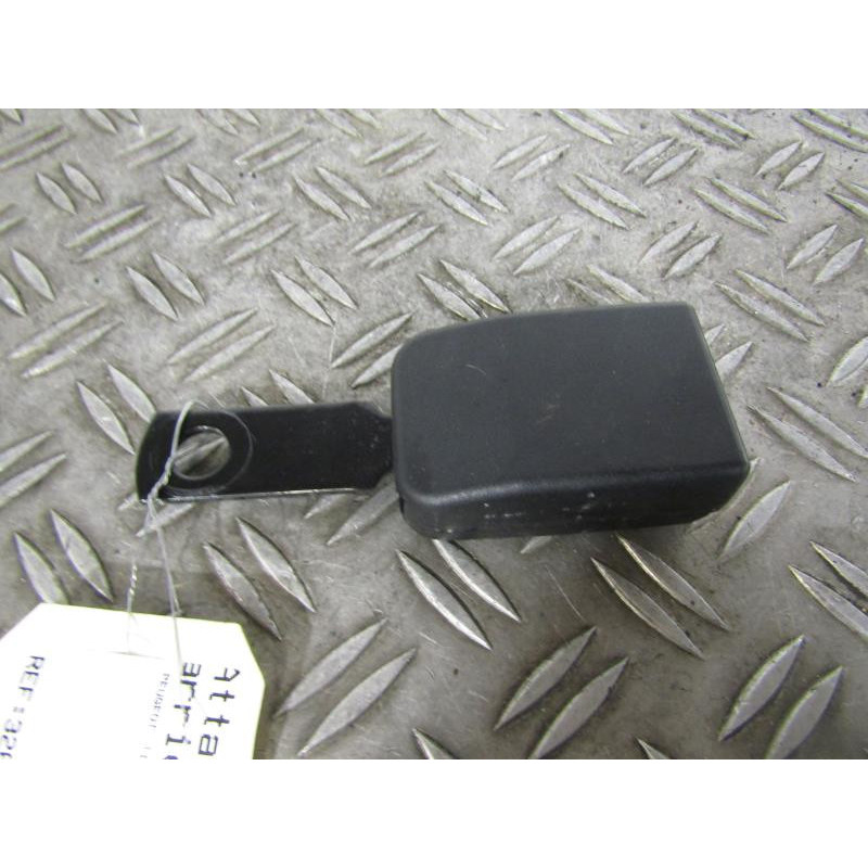 Attache ceinture arriere gauche PEUGEOT 1007 Photo n°1