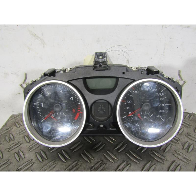 Compteur RENAULT MEGANE 2 Photo n°1
