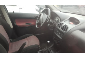Moteur PEUGEOT 206 Photo n°7