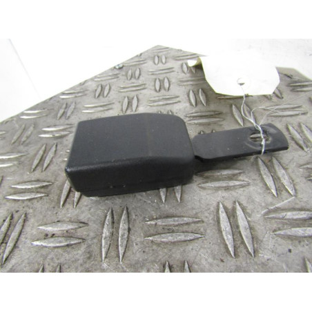 Attache ceinture arriere droit PEUGEOT 1007