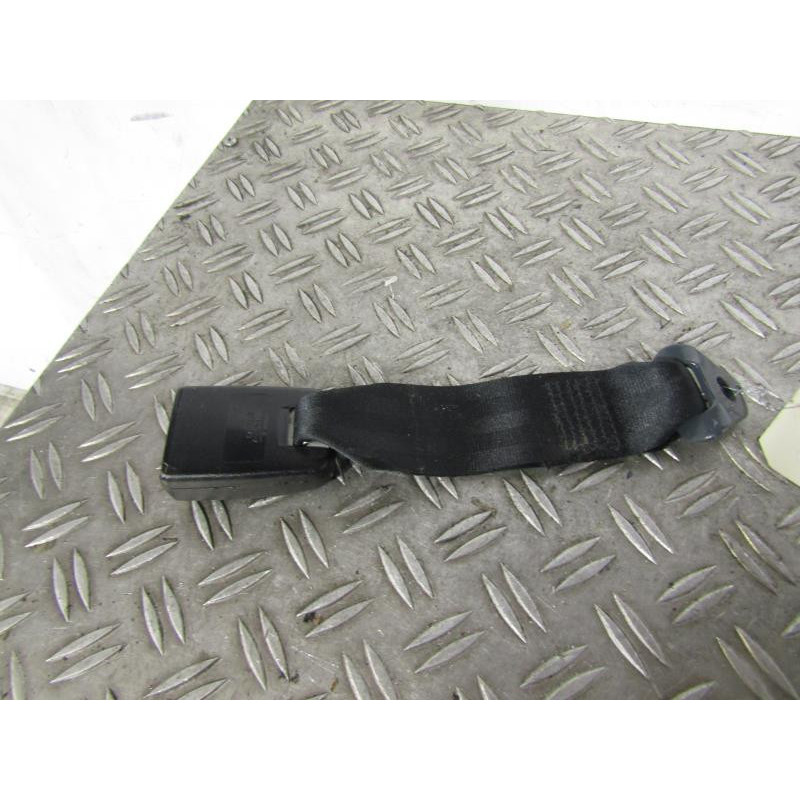 Attache ceinture arriere gauche PEUGEOT 306 Photo n°1