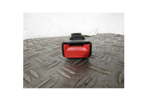 Attache ceinture arriere gauche PEUGEOT 306 Photo n°2