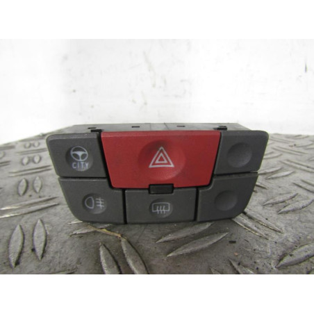 Bouton de warning FIAT PANDA 2