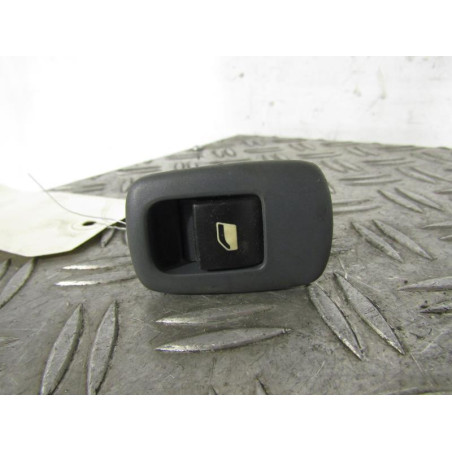 Interrupteur de leve vitre arriere gauche CITROEN C5 1