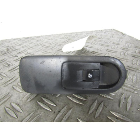 Interrupteur de leve vitre avant droit RENAULT SCENIC 2