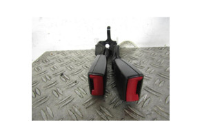 Attache ceinture arriere droit ALFA ROMEO 159 Photo n°2