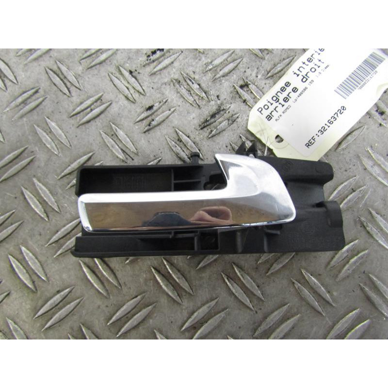 Poignee interieur arriere droit ALFA ROMEO 159 Photo n°1