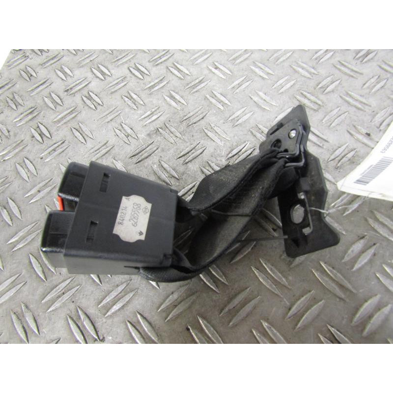 Attache ceinture arriere gauche RENAULT SAFRANE Photo n°1