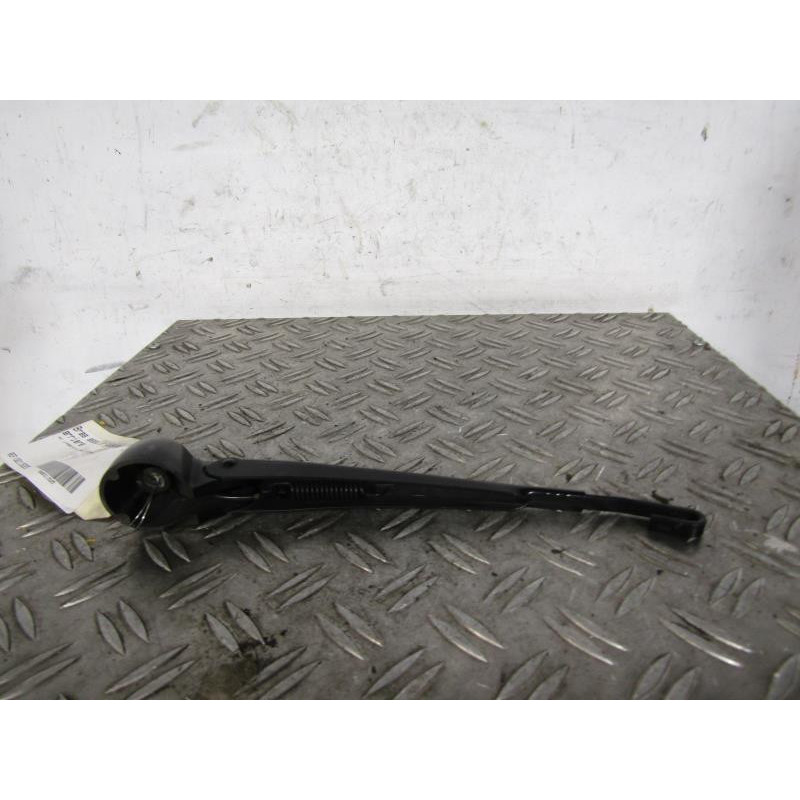 Bras essuie glace arriere AUDI A3 1 Photo n°1