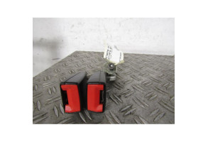 Attache ceinture arriere gauche VOLKSWAGEN GOLF 6 Photo n°1